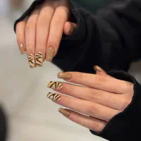 اموزش کاشت ناخن فقط یک میلیون