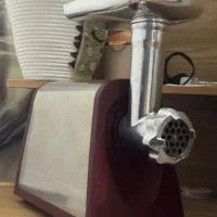 چرخ گوشت و جارو شارژی باهم ۴۵۰۰