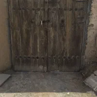 در چوبی قدیمی