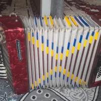 آکاردئون ۸۰ باس|پیانو، کیبورد، آکاردئون|اصفهان, دارک|دیوار