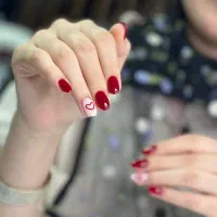 کاشت ناخن ۳۰۰