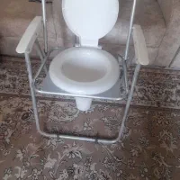 باسلام یک عدد توالت فرنگی سیار