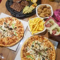 نیروی خانم ماهر و نیمه ماهر جهت کار در فست فود