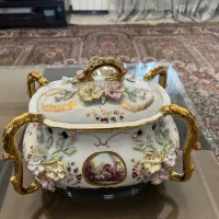 آجیل خوری فرانسوی- شکلات خوری فرانسوی