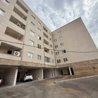 100 متری نماسنگ کلید نخورده در خیابان سرزمین