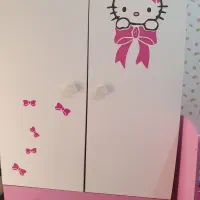 تخت و کمد کودک