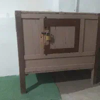 صندوق قدیمی جهت نگهداری موادغذایی وخشک بار|صنایع دستی و سایر لوازم تزئینی|بوئین و میاندشت, |دیوار