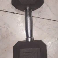 دمبل ۱۰ کیلویی