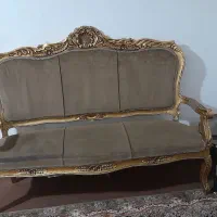 مبل تاج دار چوبی سالم