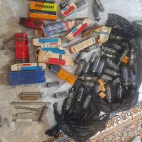 تعداد زیادی لامپ های رادیو لامپی های قدیمی