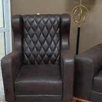 مبل چرم پارچه و میز عسلی