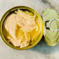 کارشناس خانم صنایع غذایی
