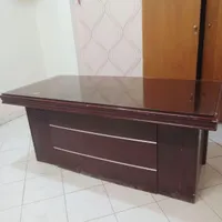 میز مدیریت با شیشه ۱۰ میل ۴ کشو