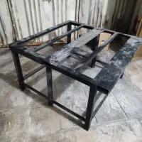 میز زیر کولر و منبع آب