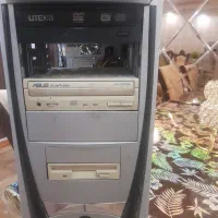 کیس کامپیوتر قدیمی