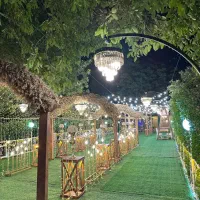 باغ تالار شقایق