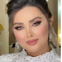 خدمات تخصصی میکاپ عروس و همراهی