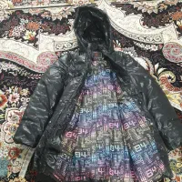 بادگیر یا بارونی|لباس|قم, وادی السلام|دیوار