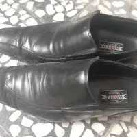 یک جفت کفش ایتالیایی سایز ۴۲