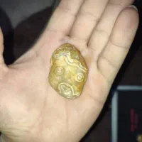 سنگهای موکل دار