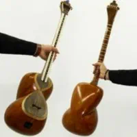 آموزش  و فروش تار ایرانی