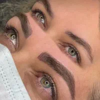 تخفیف میکاپ و شینیون|خدمات آرایشگری و زیبایی|قم, باغ شازده|دیوار