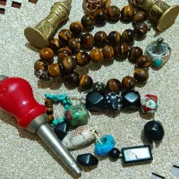 مهره وتسبیح|کلکسیون اشیاء عتیقه|خلخال, |دیوار