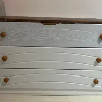 تخت و کمد بچگانه کاملا سالم و تمیز|تخت و صندلی بچه|رودسر, |دیوار