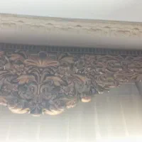 کتیبه پرده سالم وتمیزز