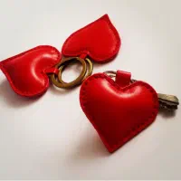 جا کلید قلب چرم