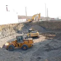 خاکبرداری گودبرداری تخریب با لودر و ماشین|خدمات حمل و نقل|قم, شهرک فاطمیه|دیوار