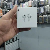 Airpods4