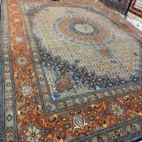 فرش ۹ متری آکبند گل ابریشم