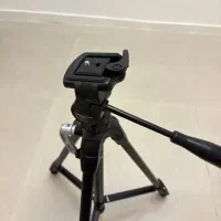 سه پایه دوربین