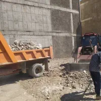 خاکبرداری خاک‌برداری با تراکتور و خاور