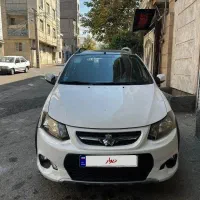 کوئیک r سفید مشکی