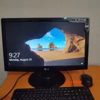 کامپیوتر همراه با وسایل|رایانه رومیزی|رشت, نظری|دیوار