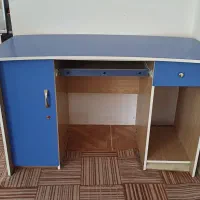 میز کامپیوتر درحد نو