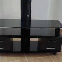 میز تلویزیون شیشه ای