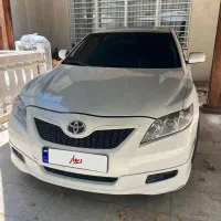 تویوتا کمری  se تقریبا بی رنگ