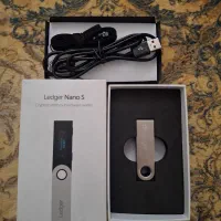 ledger Nano S .کیف پول سرد . cold wallet