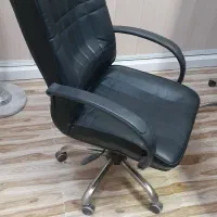 ده عدد صندلی  مدیریتی ساده