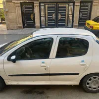 خودرو ۲۰۶مدل ۸۲