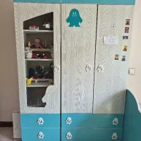 تخت و کمد و ویترین با رنگ آبی|تخت و سرویس خواب|اصفهان, کوجان|دیوار