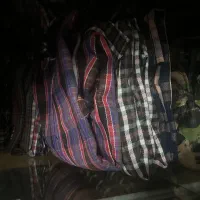 پافر اسپرت و مانتو|لباس|رشت, سیا اسطلخ|دیوار