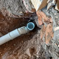 اجرای لوله کشی آب فاضلاب وتعمیرات ایب یابی فاظلاب