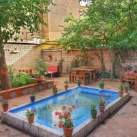 ویلایی-110متر-عرصه-2-طبقه-بنا-بازسازی-حیاط-دار