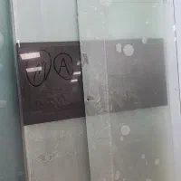 درب شیشیه ای چند میل|دفتر کار|قدس, شهر‌قدس|دیوار