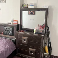 فروش تخت دو نفره و میز آرایش البته بدون تشک