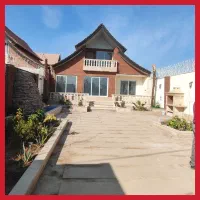 واحد ۱۰۰ متری با ۴۰ متر بالکن اختصاصی